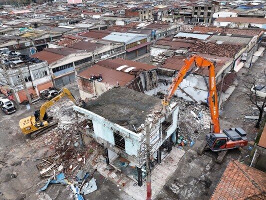 A W659118 03 533X400