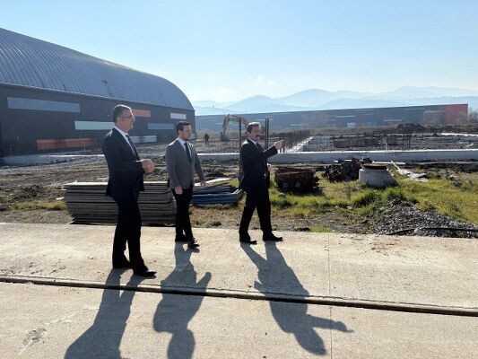 A W661011 01 533X400