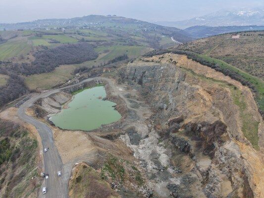 A W663373 02 533X400