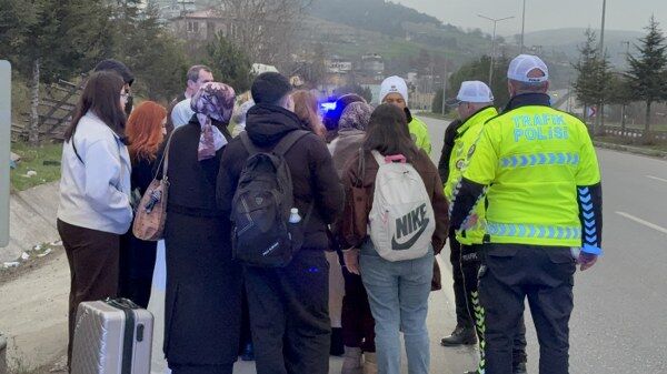 A W666448 05 600X337