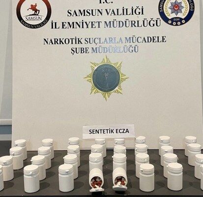 A W669806 02 413X400