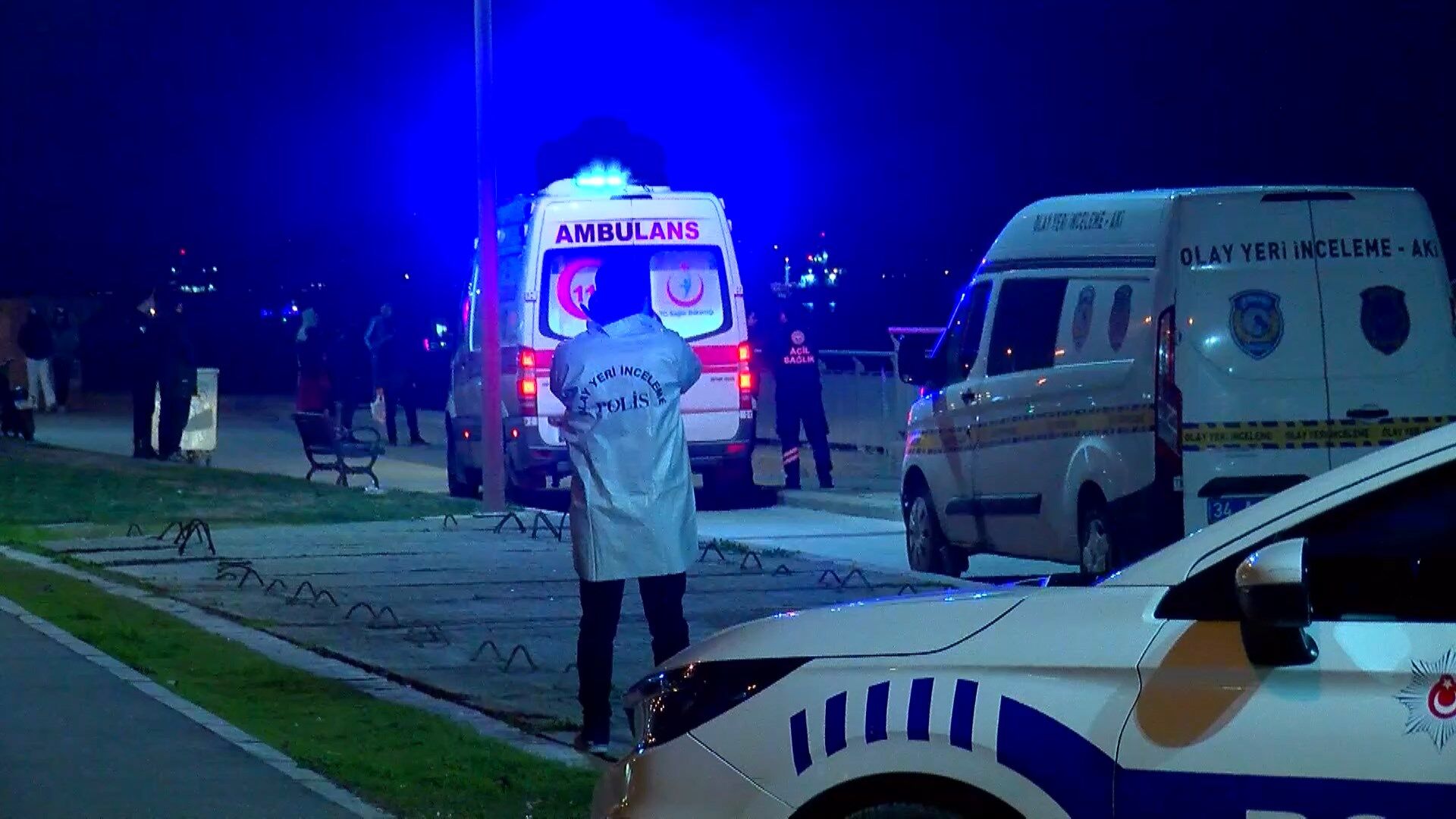 I S T A N B U L Z E Y T I N B U R N U S A H I L D E A N N E V E K 1193562 354810