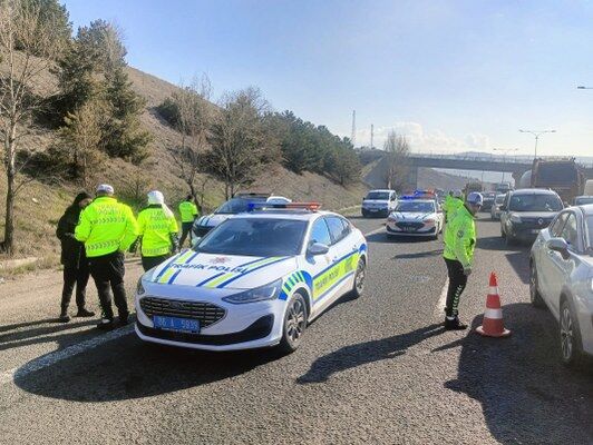 A W673658 03 532X400