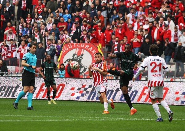 A W676870 02 600X426