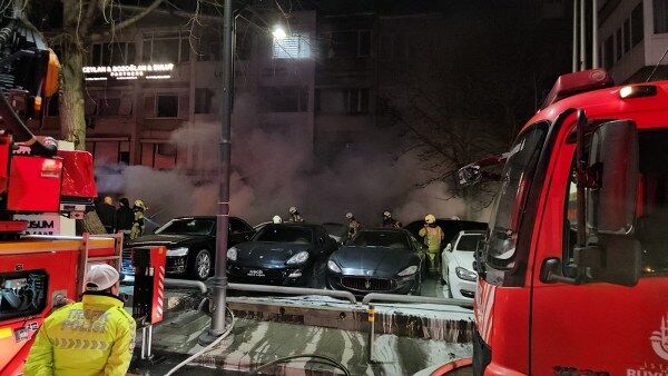 A W677054 02 600X338