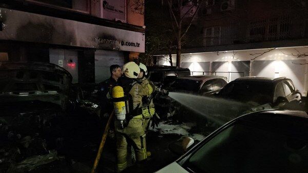 A W677054 06 600X338