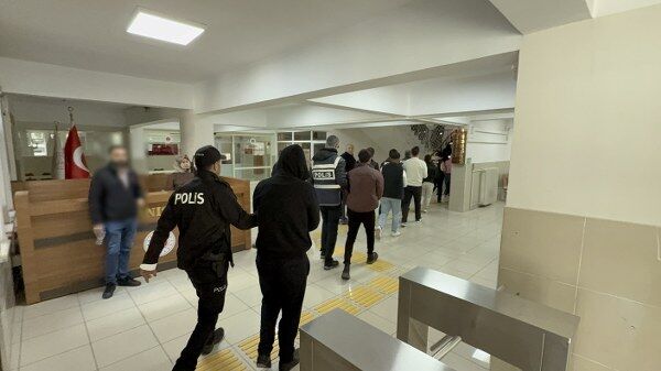 A W677301 03 600X337