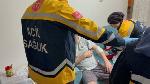 A W677409 02 600X337