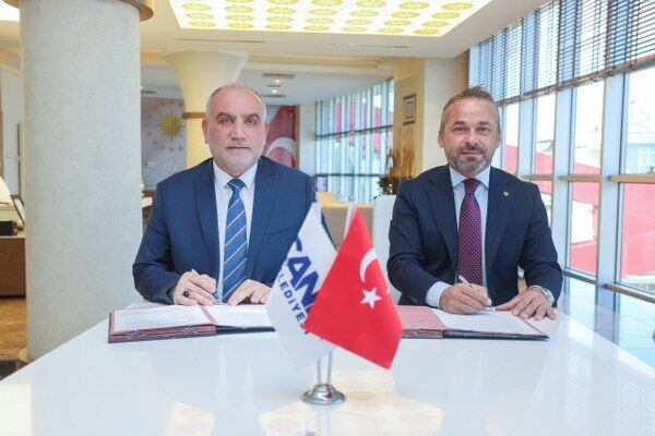 A W677472 02 600X400