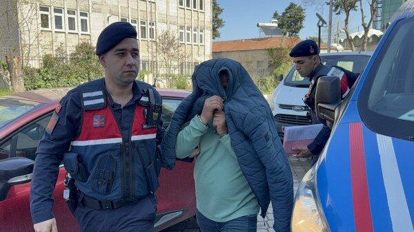 A W677607 02 600X337