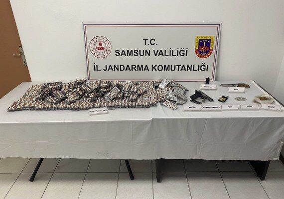 A W680142 04 570X400