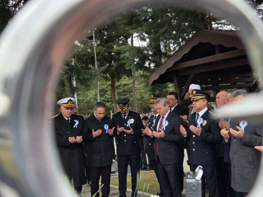 A W680688 05 533X400