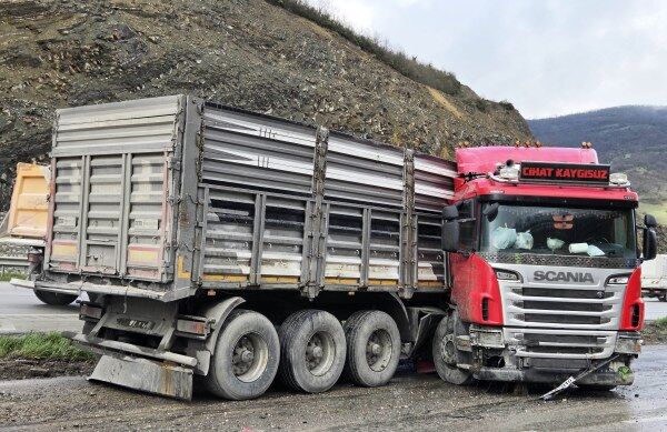 A W680987 01 600X389