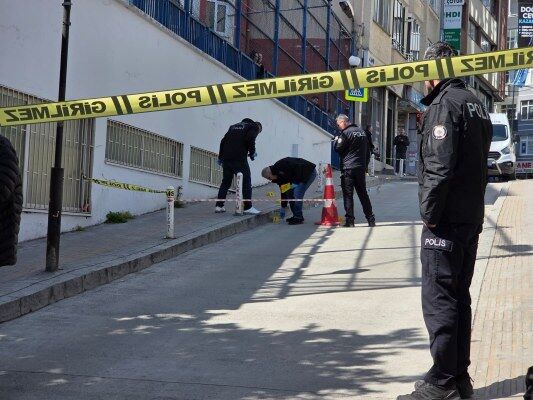 A W682492 06 533X400