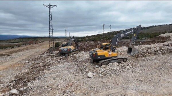 A W682536 05 600X336