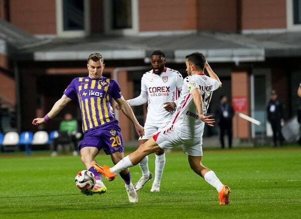 A W682896 01 600X436