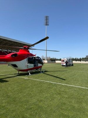 A W684526 01 300X400