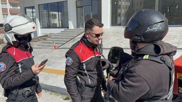 A W684973 02 600X337