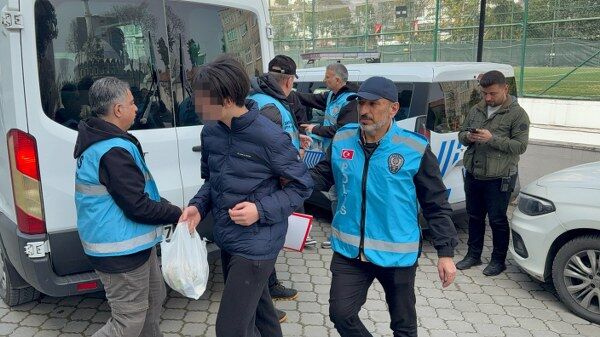 A W685781 02 600X337