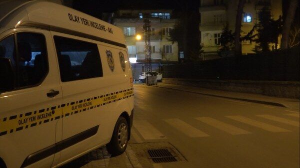 A W685997 03 600X337