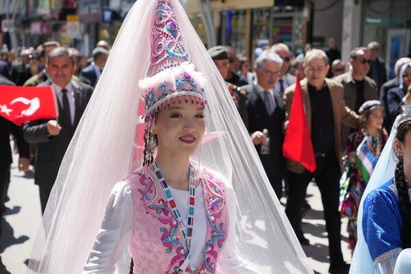 A W688277 02 600X400