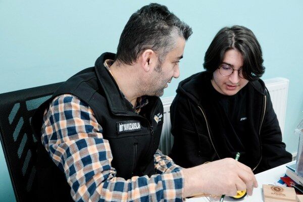 A W688285 07 600X400