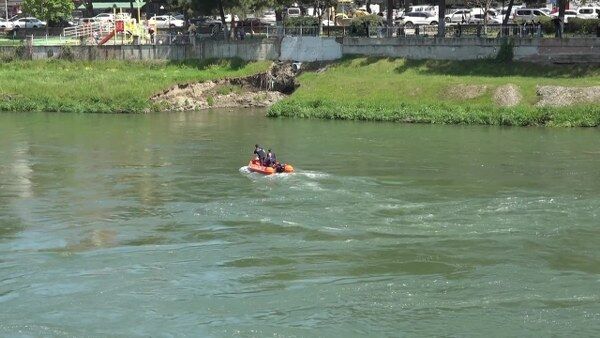 A W688362 04 600X338