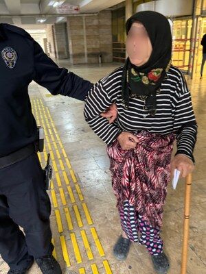 A W688495 02 300X400