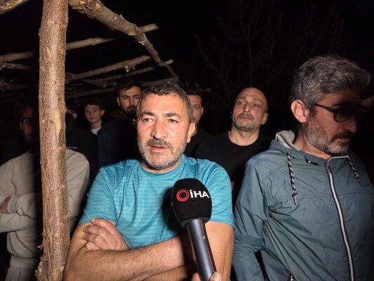 A W688589 05 533X400