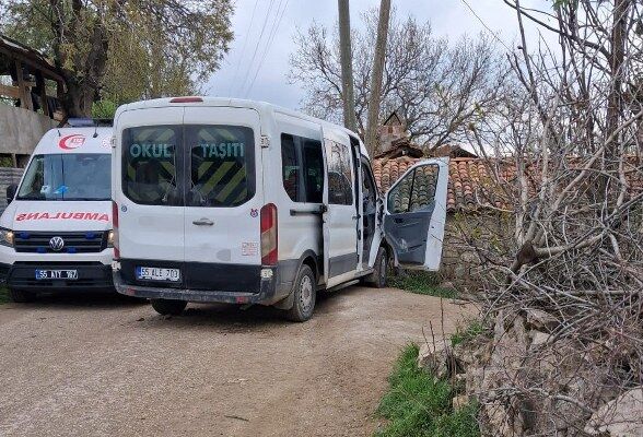 A W688857 02 588X400