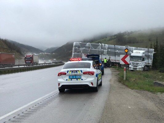 A W689311 04 533X400