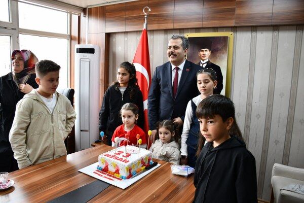 A W690180 01 600X400