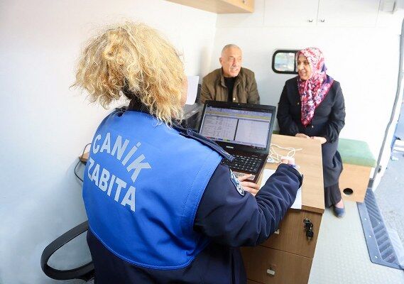 A W690689 02 569X400