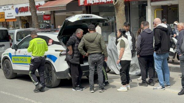 A W694062 01 600X337