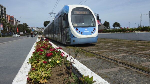 A W694706 05 600X338