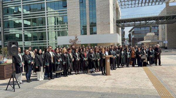 A W694810 03 600X337