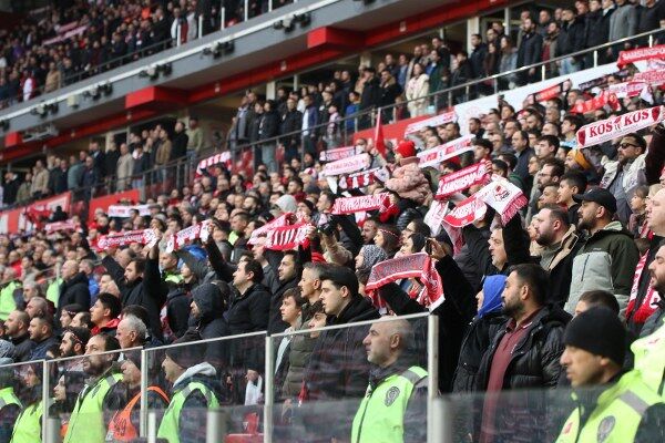 S A M S U N S P O R T R A B Z O N S P O R F O T O G R A F L A R 1275593 379619 600X400