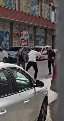 BABASINI-DARBEDEN-KISIYI-TABANCAYLA-BACA_1513066_450200_212x400.jpg