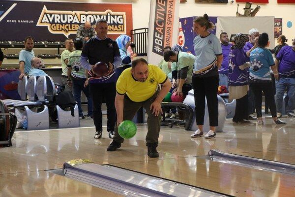 SAMSUN’DA-119-ISITME-ENGELLI-BOWLING-OYN_1524859_453664_600x400.jpg